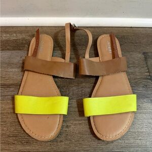 Old Navy Tan and Yellow Women's Sandals